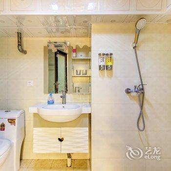成都成都爱上熊猫民宿(黄河中路二段分店)酒店提供图片