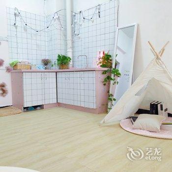 南宁白色的草草公寓酒店提供图片