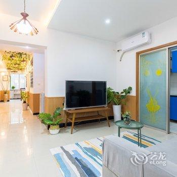 重庆等花开小窝公寓(下纯阳洞街分店)酒店提供图片