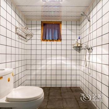 重庆等花开小窝公寓(下纯阳洞街分店)酒店提供图片