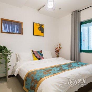 重庆等花开小窝公寓(下纯阳洞街分店)酒店提供图片