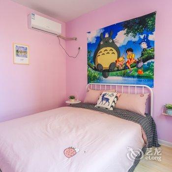 青岛期个小熊公寓(12号店)酒店提供图片