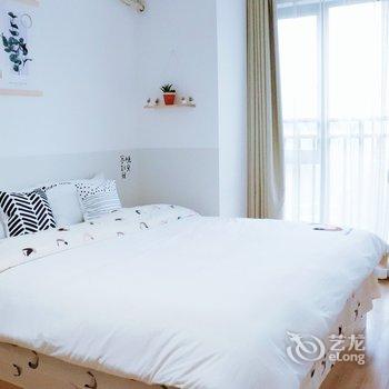 重庆大洋小镇重庆公寓(红石路分店)酒店提供图片