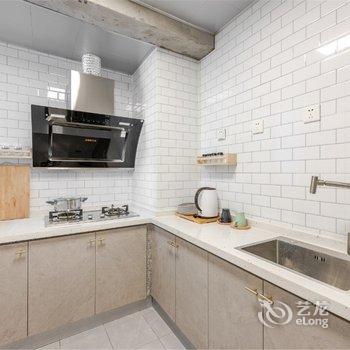 青年之家公寓(成都文翁石室店)酒店提供图片