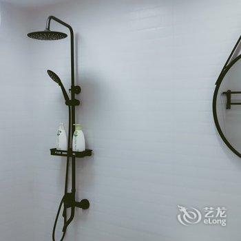 重庆猫猫是条狗公寓(二层路分店)酒店提供图片