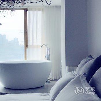 重庆猫猫是条狗公寓(二层路分店)酒店提供图片