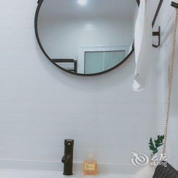 重庆猫猫是条狗公寓(二层路分店)酒店提供图片