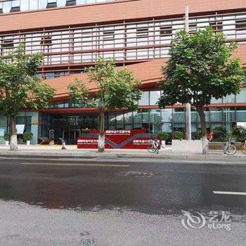 成都远方青年旅舍(一品天下地铁站店)酒店提供图片