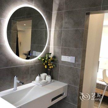 重庆猫猫是条狗公寓(二层路分店)酒店提供图片