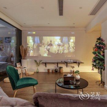 重庆猫猫是条狗公寓(二层路分店)酒店提供图片