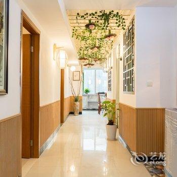 重庆等花开小窝公寓(下纯阳洞街分店)酒店提供图片