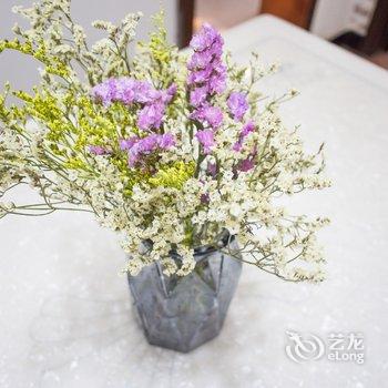 重庆米伦小镇公寓(7号店)酒店提供图片