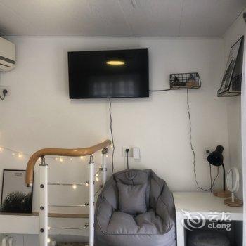 青岛DC特色民宿(2号店)酒店提供图片