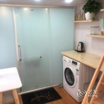 青岛DC特色民宿(2号店)酒店提供图片