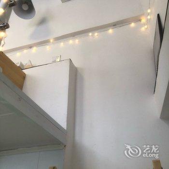 青岛DC特色民宿(2号店)酒店提供图片