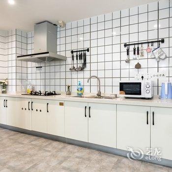重庆轻宅民宿(千佛寺分店)酒店提供图片