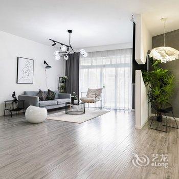 重庆轻宅民宿(千佛寺分店)酒店提供图片
