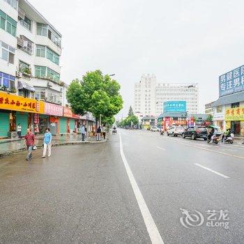 西乡菜根源酒店(汉白路店)酒店提供图片