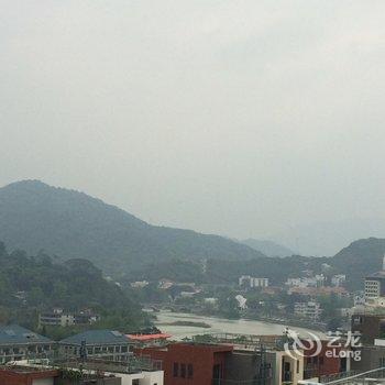 广州从化温泉富力泉紫檀五房度假别墅(林荫路分店)酒店提供图片