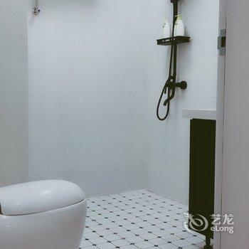 重庆猫猫是条狗公寓(二层路分店)酒店提供图片