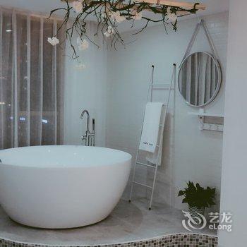 重庆猫猫是条狗公寓(二层路分店)酒店提供图片