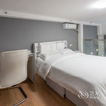 广州国际演艺中心香雪豪华复式两房一厅公寓(黄埔东路分店)酒店提供图片