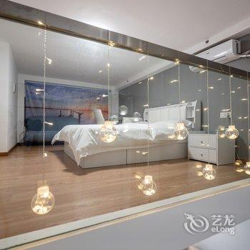 广州国际演艺中心香雪豪华复式两房一厅公寓(黄埔东路分店)酒店提供图片
