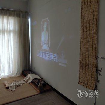 南宁白色的草草公寓酒店提供图片