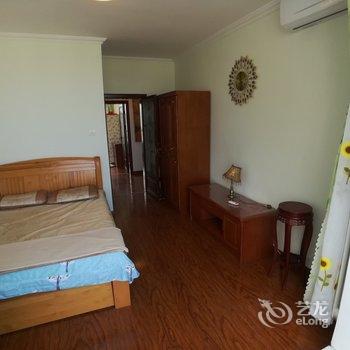 青岛海滨公寓(南营村分店)酒店提供图片