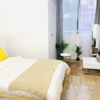 上海暖心沙发公寓(18号店)酒店提供图片