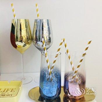上海暖心沙发公寓(18号店)酒店提供图片