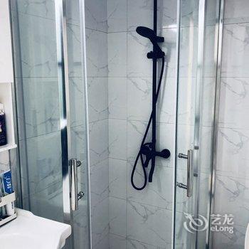 上海暖心沙发公寓(18号店)酒店提供图片