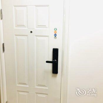 上海暖心沙发公寓(18号店)酒店提供图片