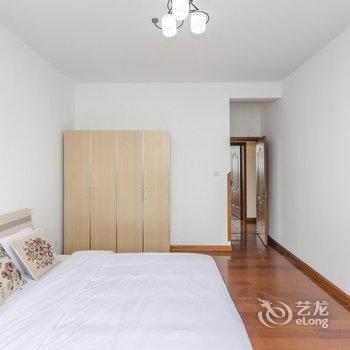成都宽窄巷子8店公寓(红枫艺术陵园分店)酒店提供图片