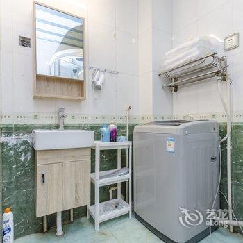 成都宽窄巷子8店公寓(红枫艺术陵园分店)酒店提供图片