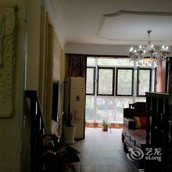 青岛依山住城民宿酒店提供图片