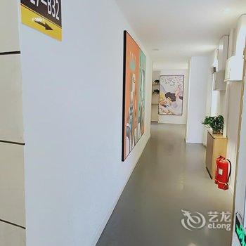 筑美印象酒店式公寓(青岛台东步行街店)酒店提供图片