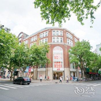 极居特色民宿(威海路分店)酒店提供图片