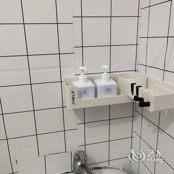 南宁白色的草草公寓酒店提供图片