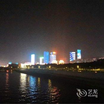 青岛转角的海边公寓酒店提供图片