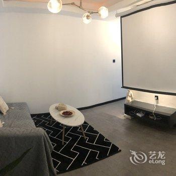 重庆解放碑贝贝小屋(9号店)酒店提供图片