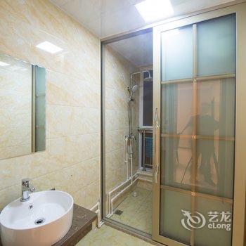 栾川清雅山居酒店提供图片
