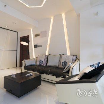 重庆无题特色民宿(晓月路分店)酒店提供图片