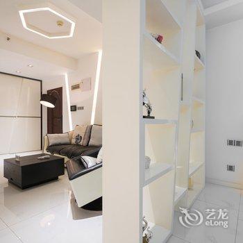 重庆无题特色民宿(晓月路分店)酒店提供图片