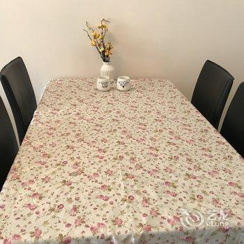 广州小猪家的阳光小屋公寓(绿怡11街分店)酒店提供图片