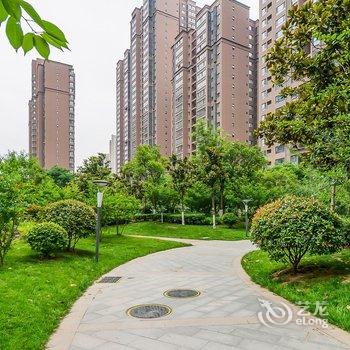 悦途小娜公寓(西安罗家寨村店)酒店提供图片