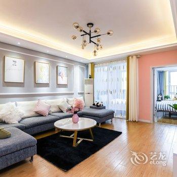 成都青柠之家公寓(8号店)酒店提供图片