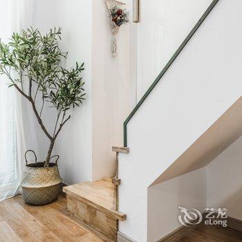 青岛桃子粑粑公寓(12号店)酒店提供图片