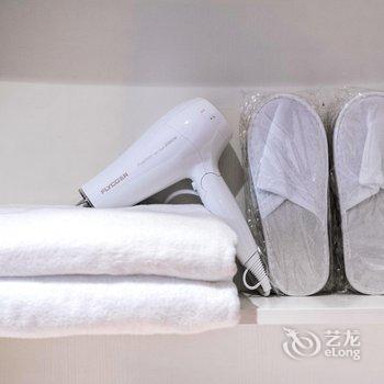 青岛桃子粑粑公寓(12号店)酒店提供图片