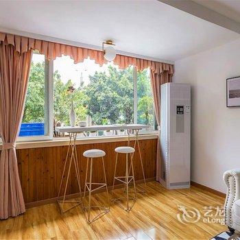 罗琴公寓(长江滨江路1号分店)酒店提供图片